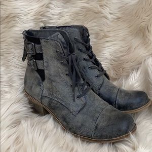 Roxy black heeled booties